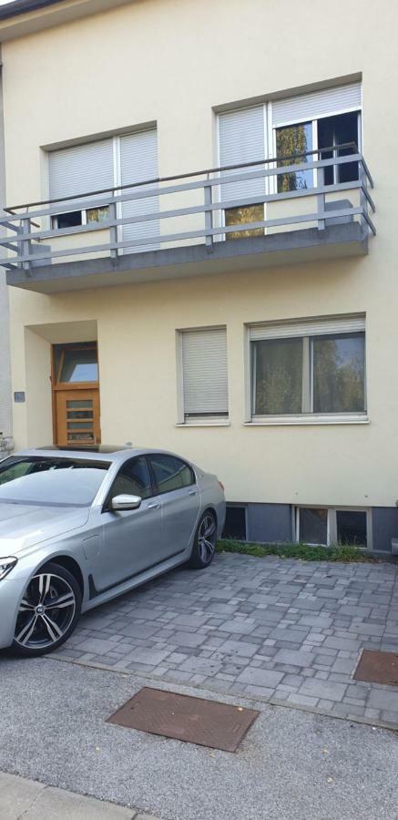 Parkview Apartment In Zagreb'S Favorite Neighborhood Eksteriør bilde